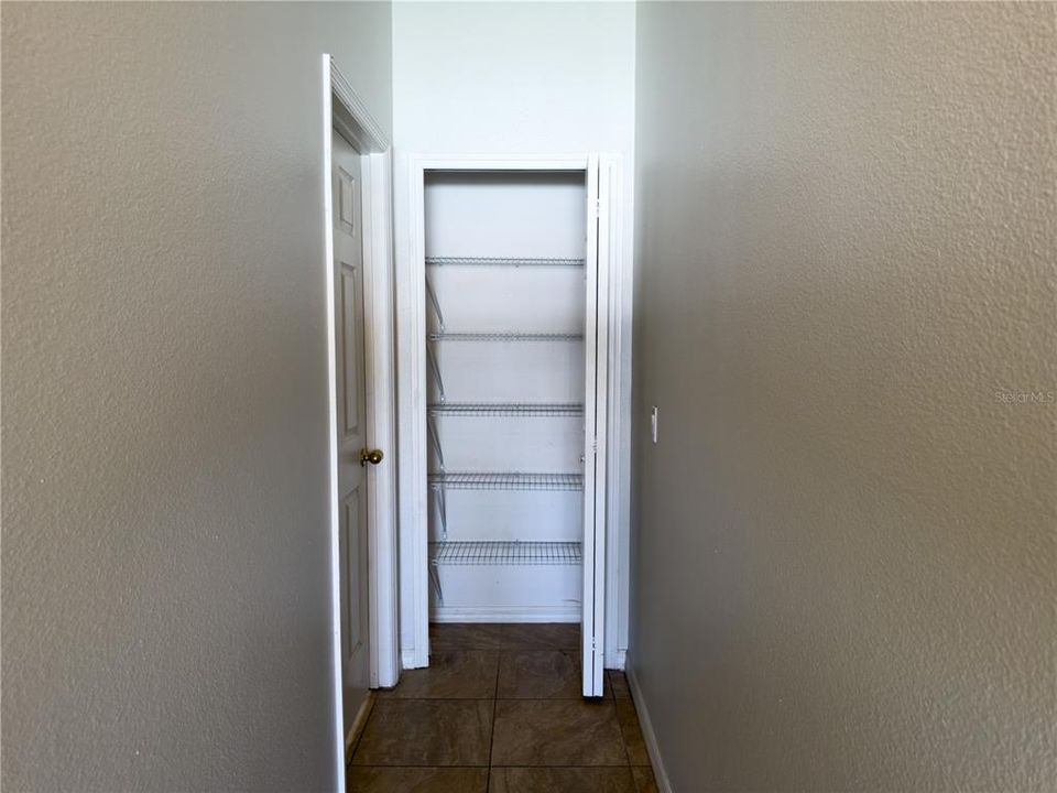 En Venta: $419,900 (3 camas, 2 baños, 2533 Pies cuadrados)