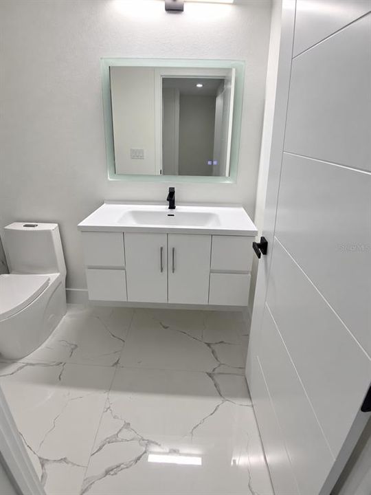 На продажу: $379,900 (4 спален, 3 ванн, 1750 Квадратных фут)