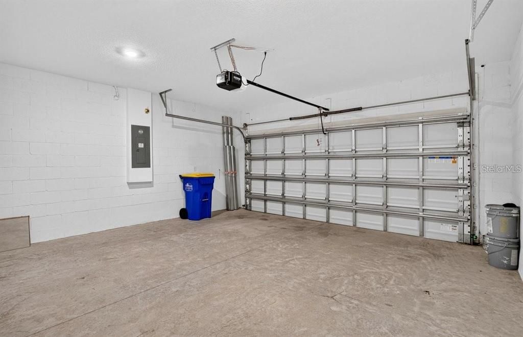 В аренду: $2,400 (4 спален, 3 ванн, 2106 Квадратных фут)