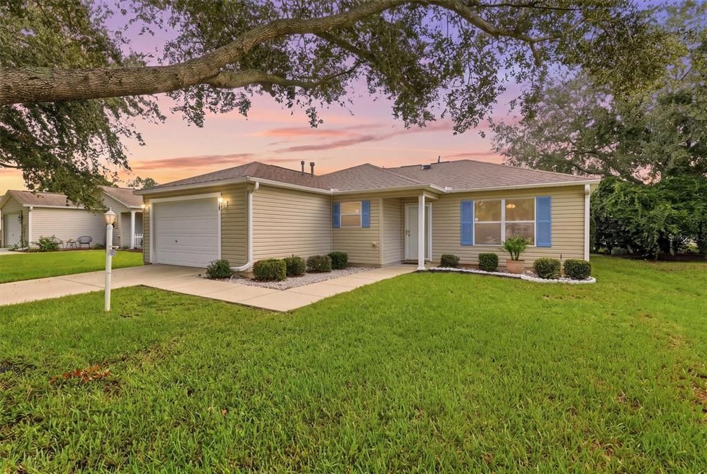 For Sale: $289,900 (3 beds, 2 baths, 1240 Square Feet)