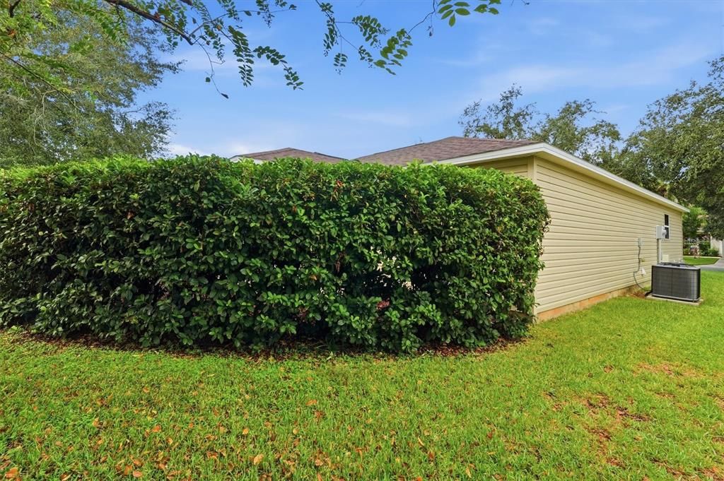 For Sale: $289,900 (3 beds, 2 baths, 1240 Square Feet)
