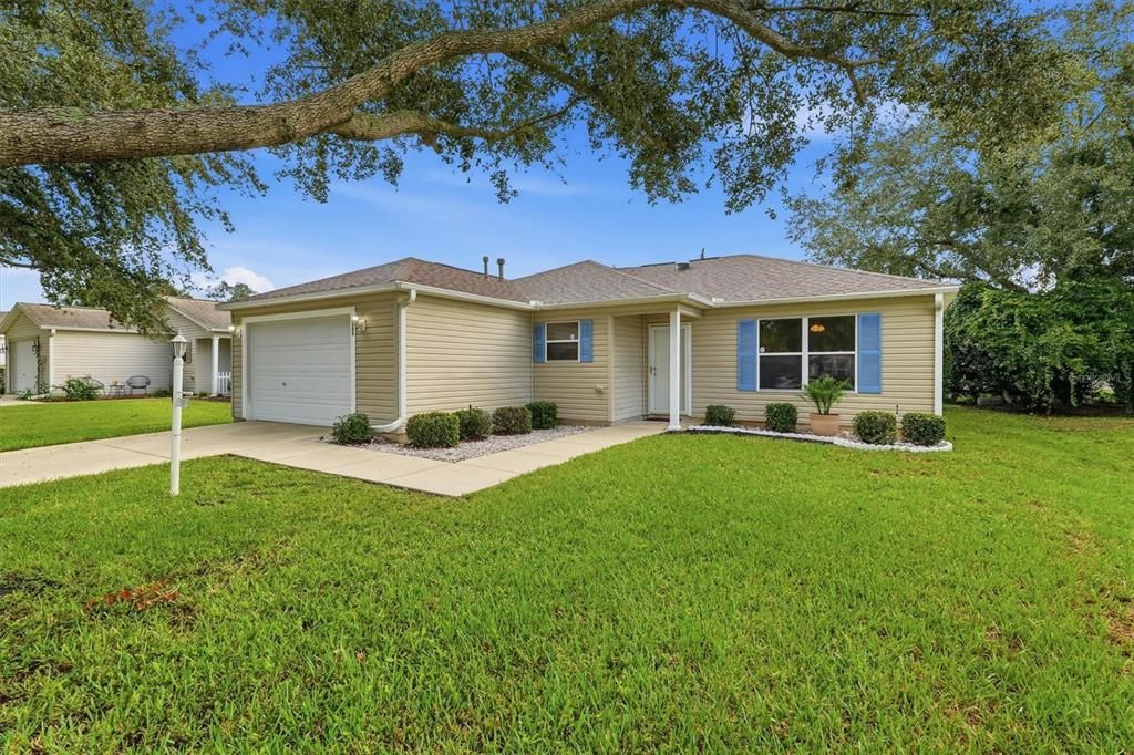 For Sale: $289,900 (3 beds, 2 baths, 1240 Square Feet)
