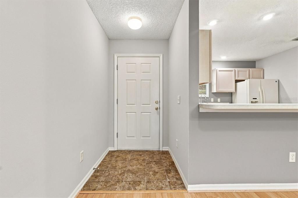 For Sale: $289,900 (3 beds, 2 baths, 1240 Square Feet)