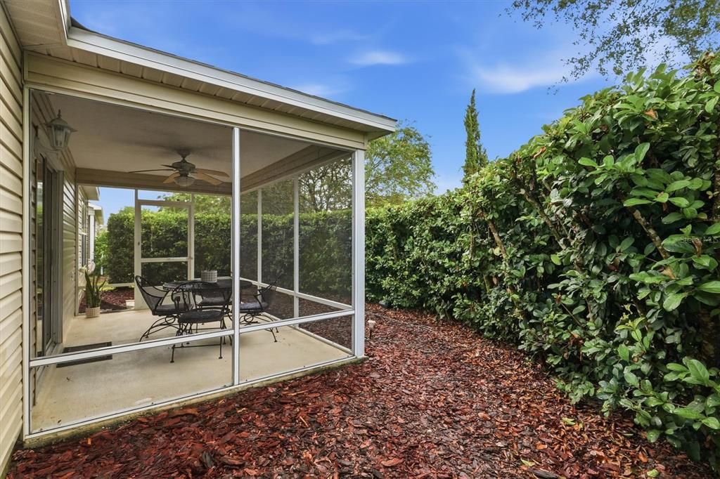For Sale: $289,900 (3 beds, 2 baths, 1240 Square Feet)