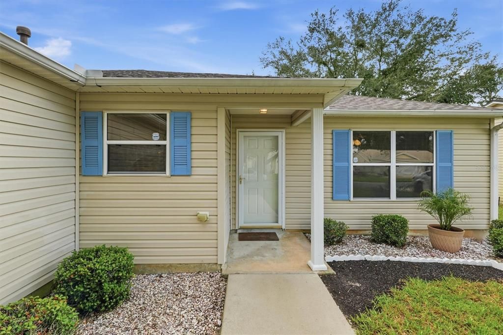 For Sale: $289,900 (3 beds, 2 baths, 1240 Square Feet)