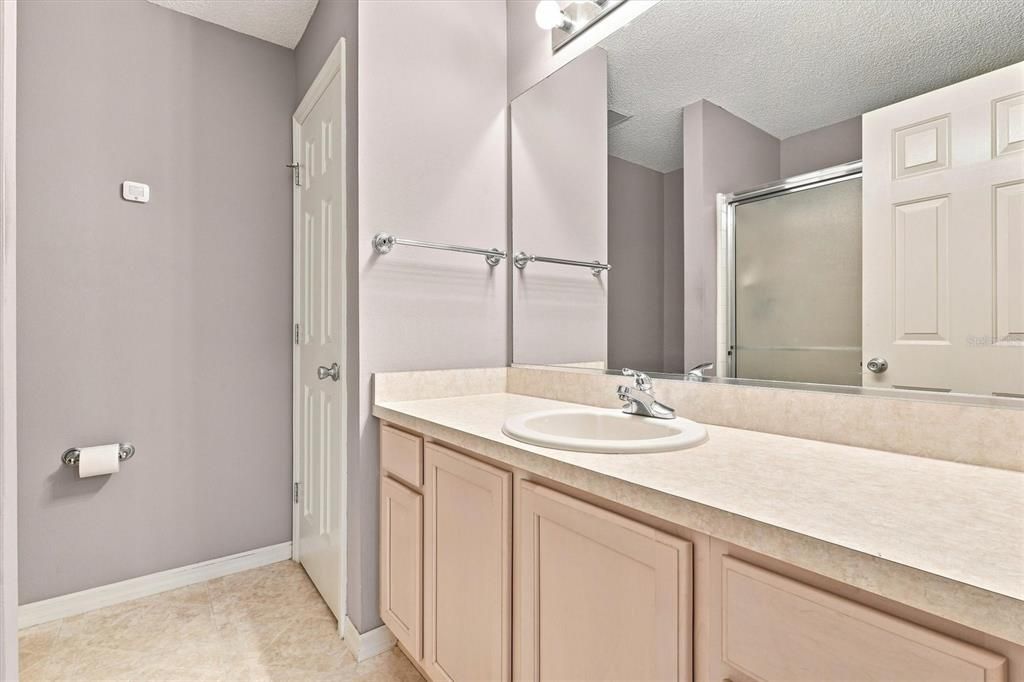 For Sale: $289,900 (3 beds, 2 baths, 1240 Square Feet)