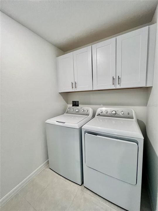 En Renta: $2,800 (3 camas, 3 baños, 1945 Pies cuadrados)