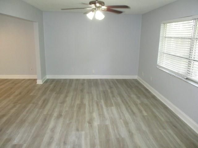 Activo con contrato: $2,850 (3 camas, 2 baños, 1854 Pies cuadrados)