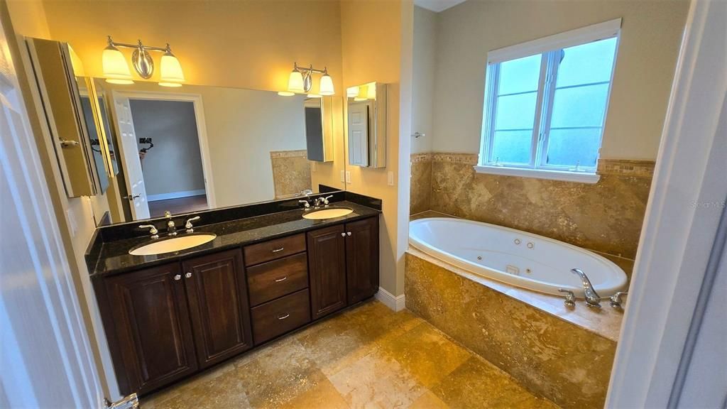 For Rent: $6,300 (4 beds, 3 baths, 2374 Square Feet)