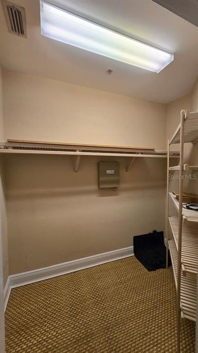 For Rent: $6,300 (4 beds, 3 baths, 2374 Square Feet)