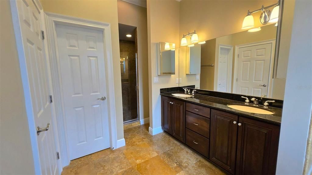 For Rent: $6,300 (4 beds, 3 baths, 2374 Square Feet)