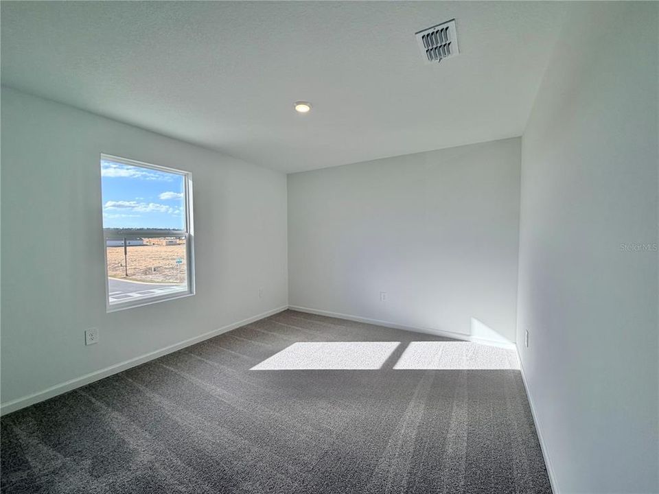 For Rent: $2,250 (5 beds, 3 baths, 2451 Square Feet)