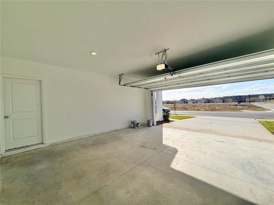 For Rent: $2,250 (5 beds, 3 baths, 2451 Square Feet)