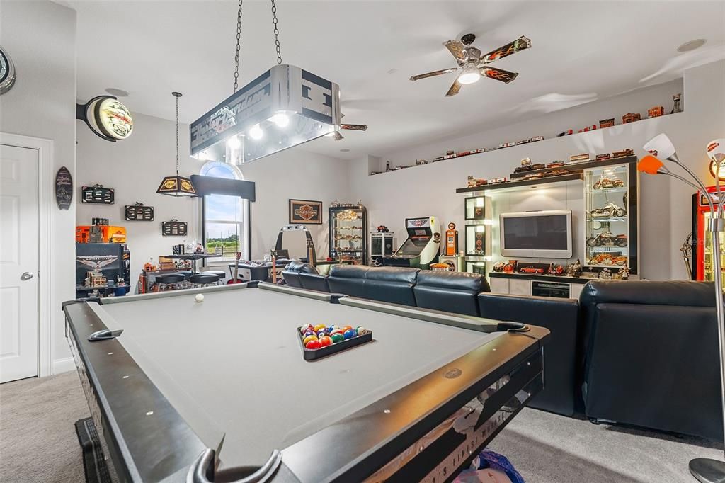 For Sale: $1,499,999 (4 beds, 3 baths, 3504 Square Feet)