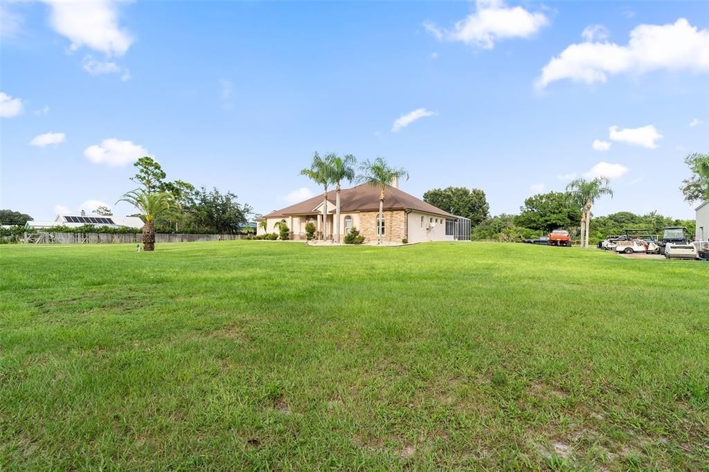 For Sale: $1,499,999 (4 beds, 3 baths, 3504 Square Feet)