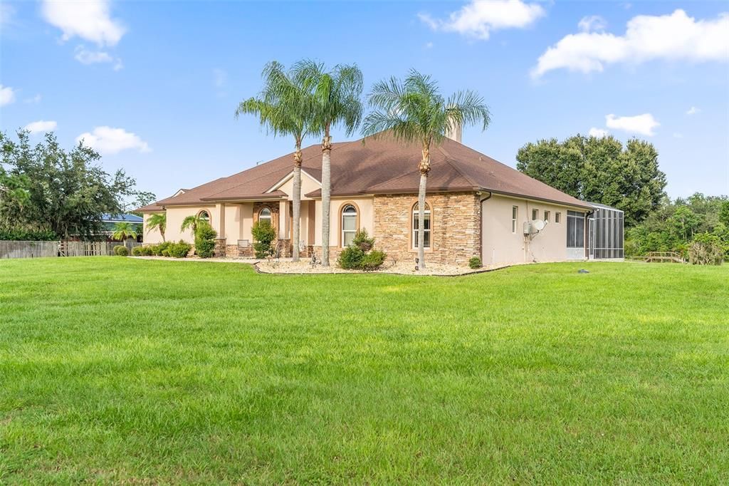 For Sale: $1,499,999 (4 beds, 3 baths, 3504 Square Feet)