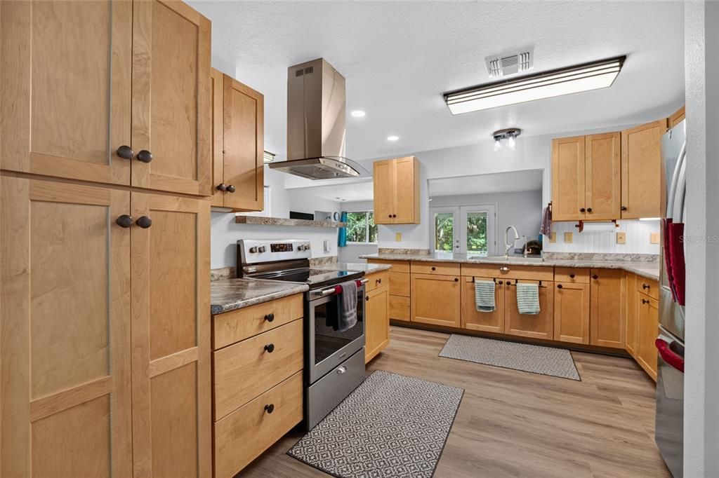 For Sale: $674,900 (4 beds, 3 baths, 2954 Square Feet)