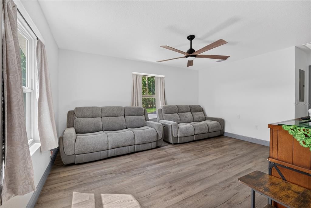 For Sale: $674,900 (4 beds, 3 baths, 2954 Square Feet)