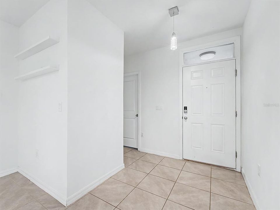 В аренду: $2,400 (3 спален, 2 ванн, 1516 Квадратных фут)