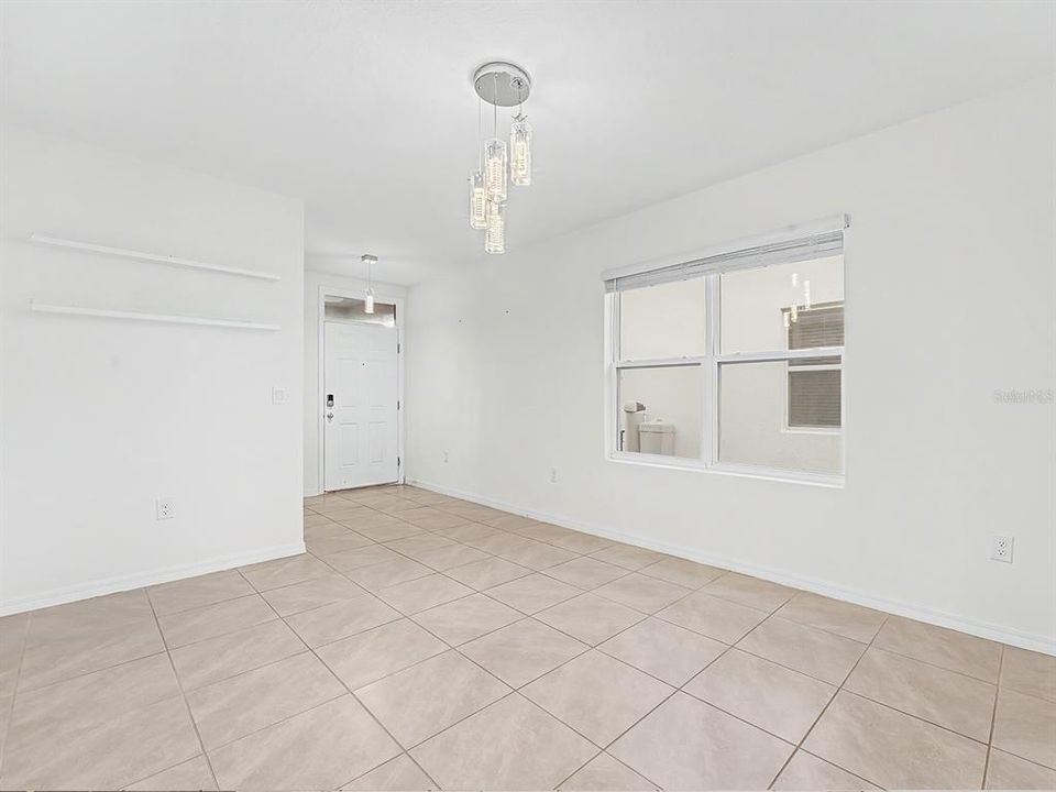 В аренду: $2,400 (3 спален, 2 ванн, 1516 Квадратных фут)