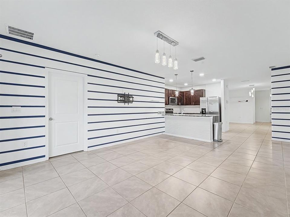 В аренду: $2,400 (3 спален, 2 ванн, 1516 Квадратных фут)
