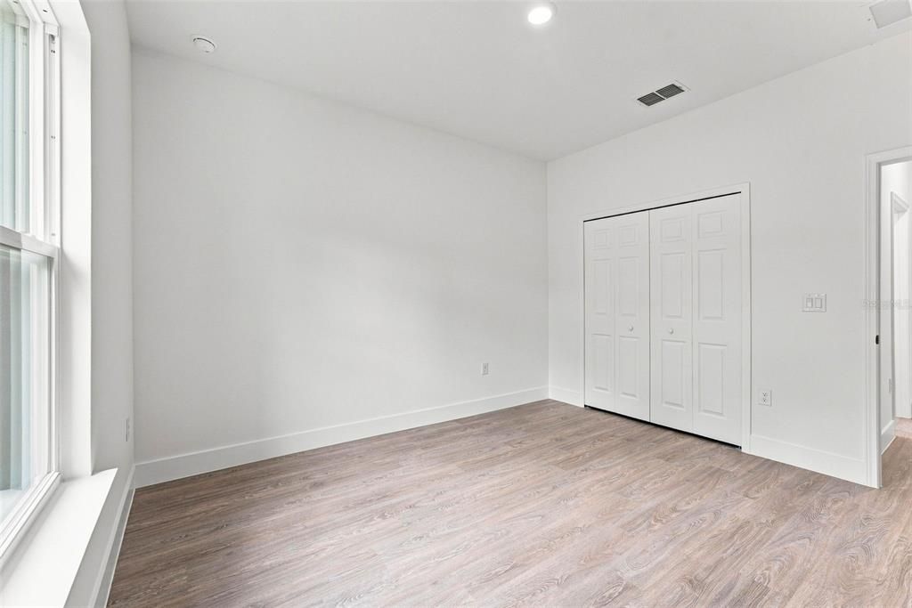 В аренду: $1,950 (3 спален, 2 ванн, 1667 Квадратных фут)