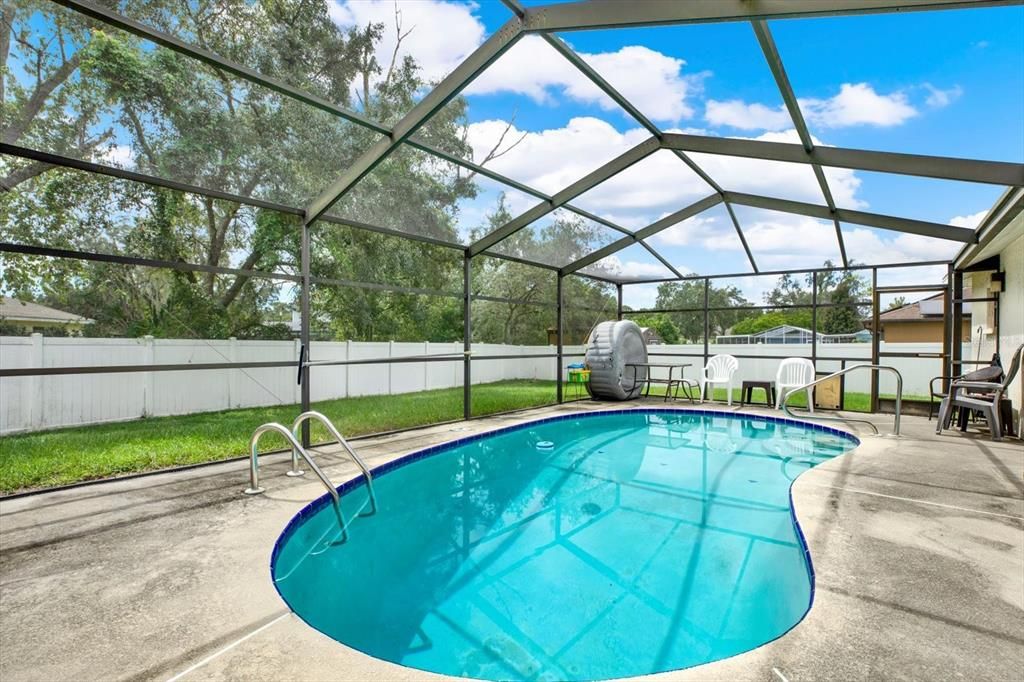 For Sale: $319,999 (3 beds, 2 baths, 1259 Square Feet)