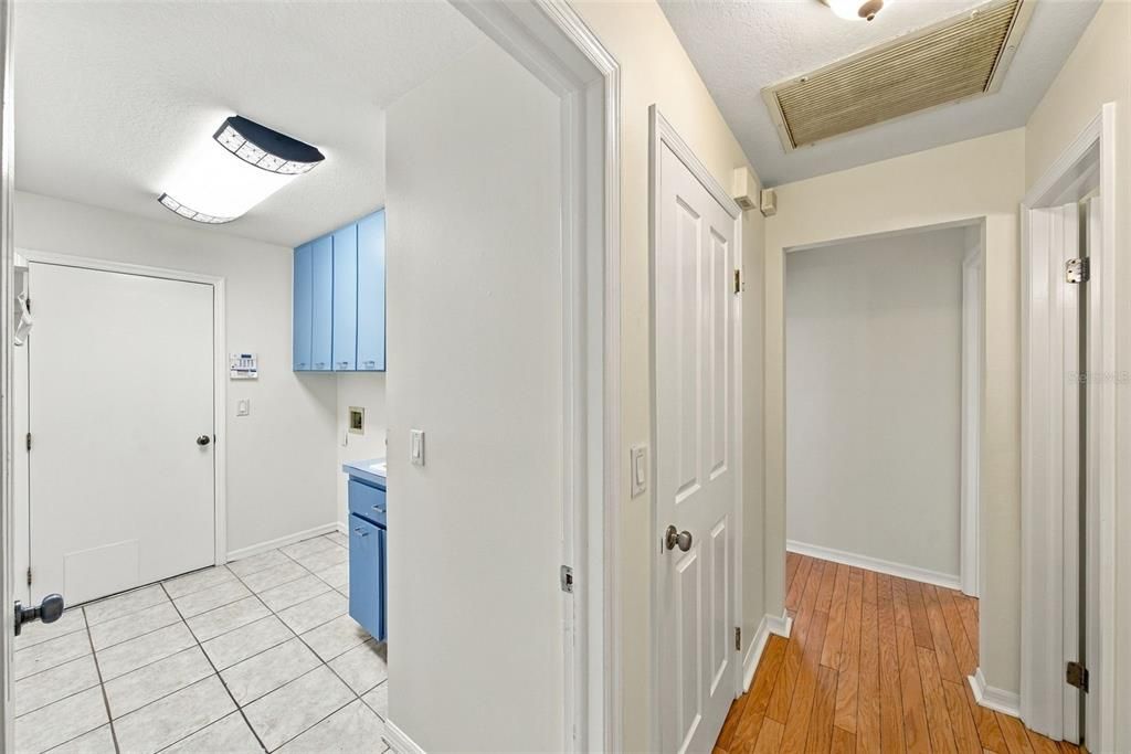 For Sale: $795,000 (5 beds, 3 baths, 2600 Square Feet)