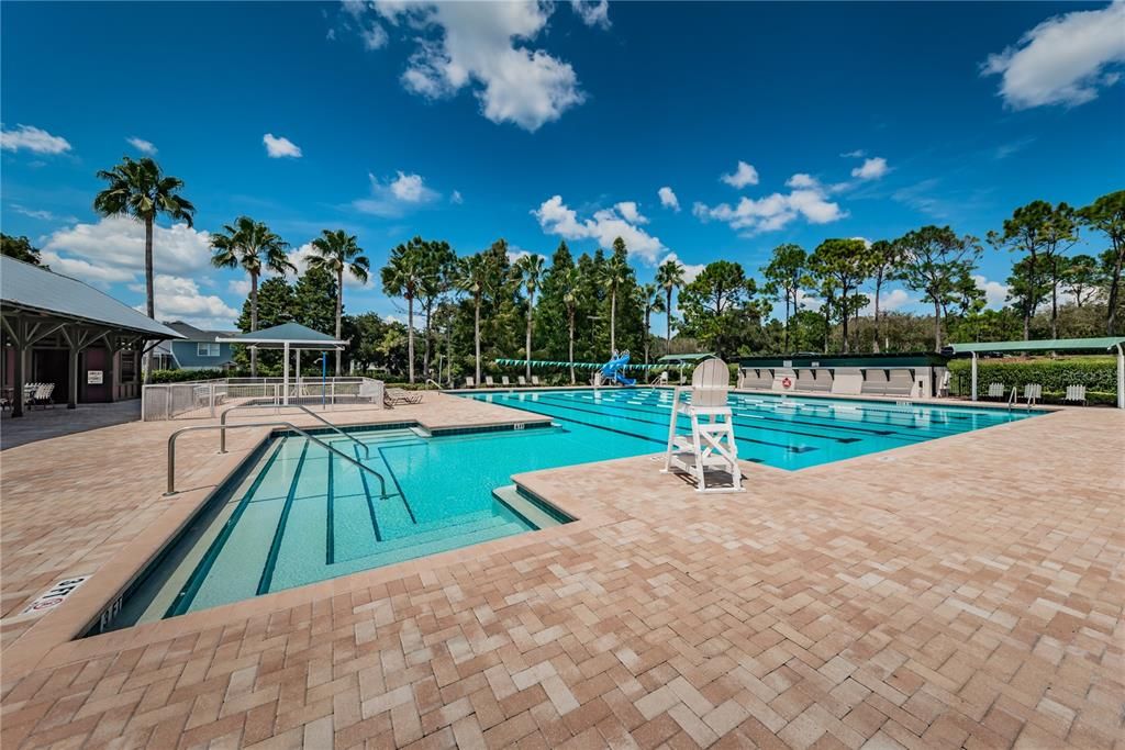 For Sale: $795,000 (5 beds, 3 baths, 2600 Square Feet)
