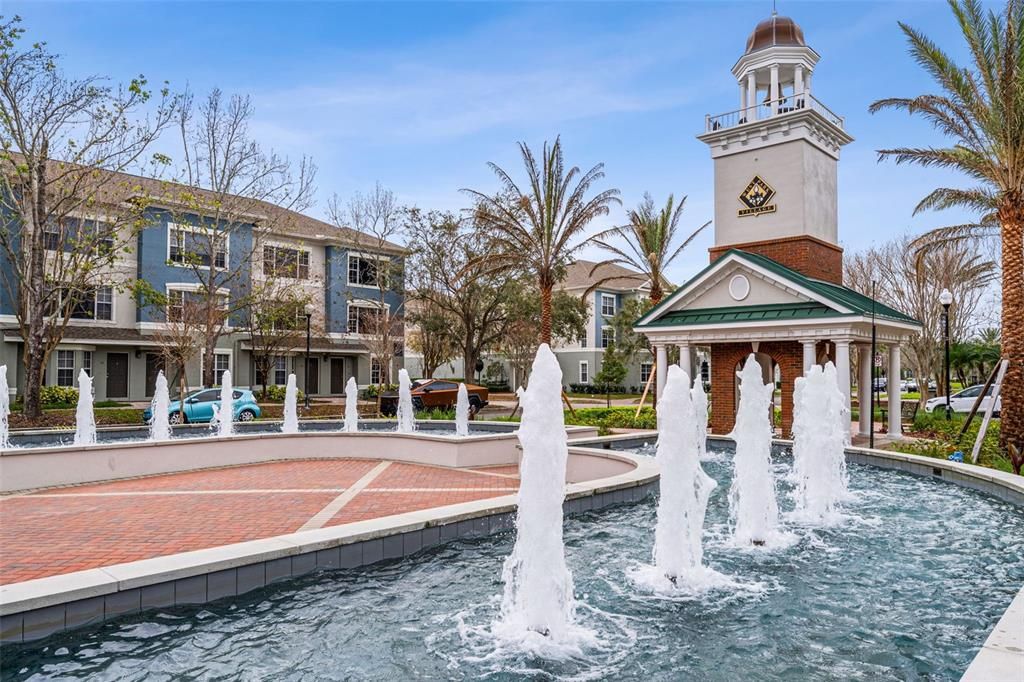 For Sale: $795,000 (5 beds, 3 baths, 2600 Square Feet)