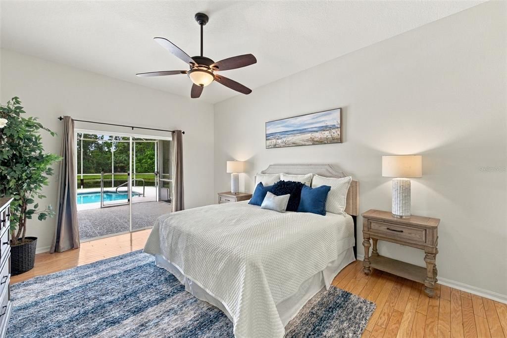 For Sale: $795,000 (5 beds, 3 baths, 2600 Square Feet)