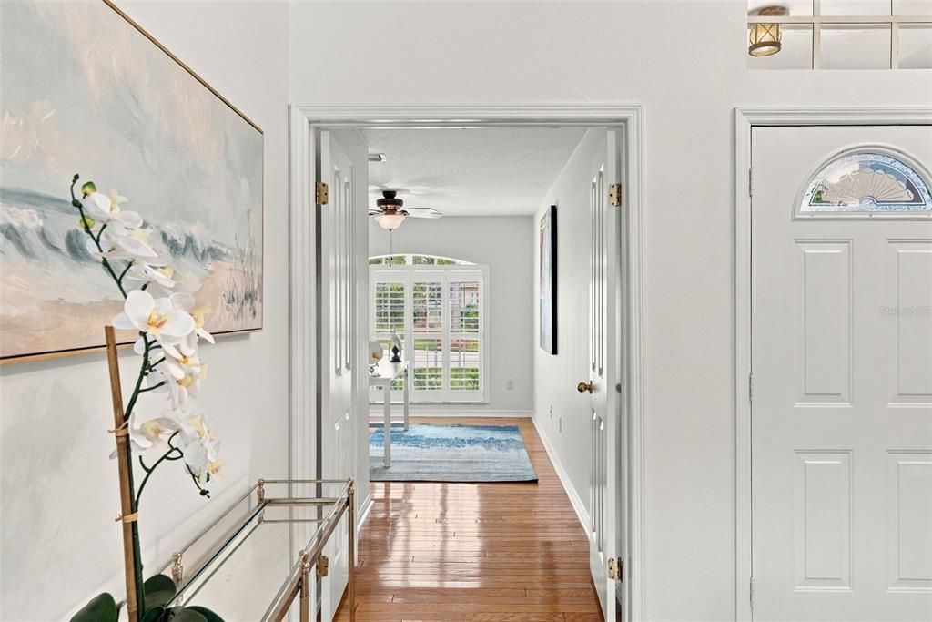 For Sale: $795,000 (5 beds, 3 baths, 2600 Square Feet)