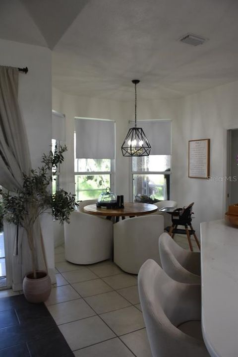 For Sale: $434,900 (3 beds, 2 baths, 1998 Square Feet)