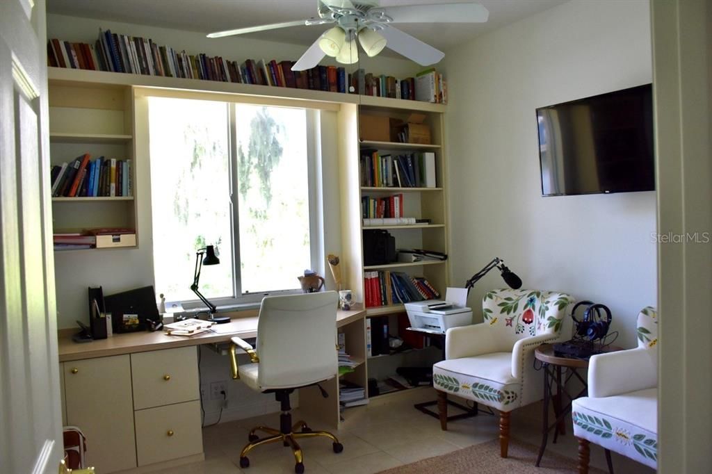 For Sale: $434,900 (3 beds, 2 baths, 1998 Square Feet)