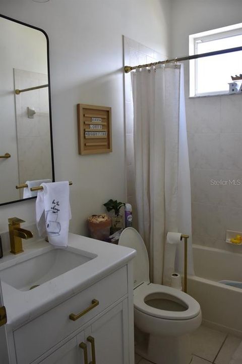 For Sale: $434,900 (3 beds, 2 baths, 1998 Square Feet)