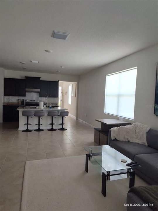 For Rent: $1,900 (3 beds, 2 baths, 1614 Square Feet)
