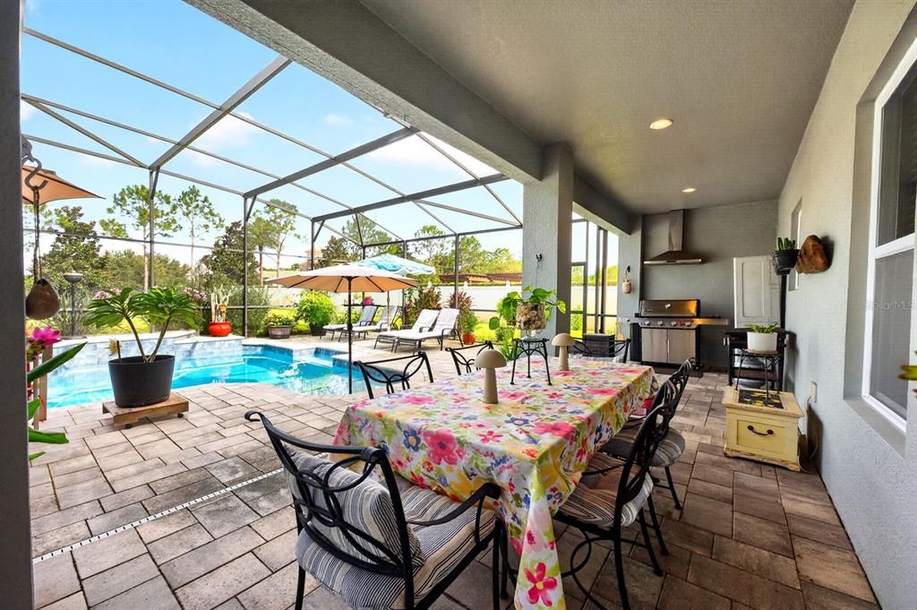 En Venta: $925,000 (5 camas, 3 baños, 4274 Pies cuadrados)