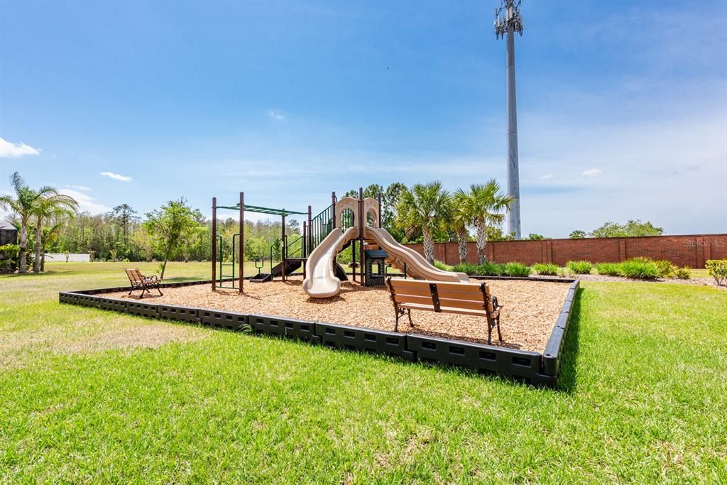 En Venta: $925,000 (5 camas, 3 baños, 4274 Pies cuadrados)
