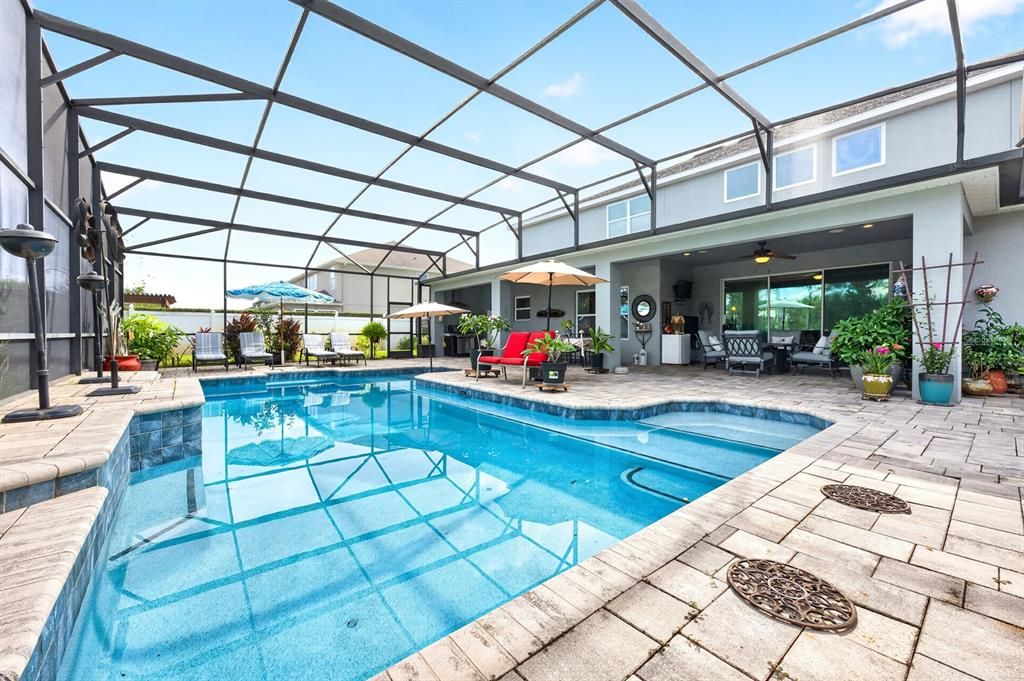 En Venta: $925,000 (5 camas, 3 baños, 4274 Pies cuadrados)