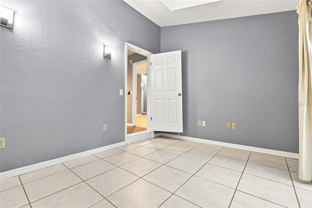 For Rent: $2,000 (2 beds, 2 baths, 1491 Square Feet)