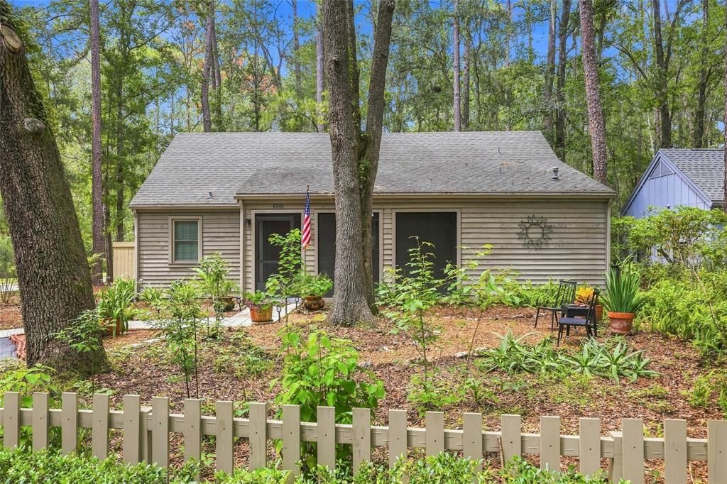 For Rent: $2,000 (2 beds, 2 baths, 1491 Square Feet)