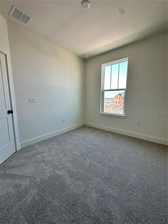 En Renta: $2,850 (3 camas, 2 baños, 1846 Pies cuadrados)