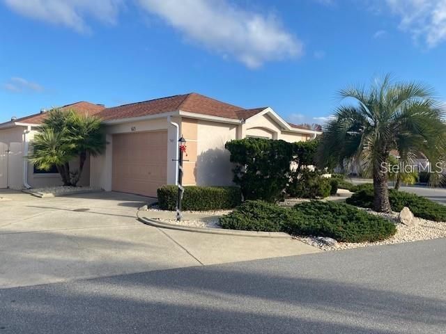 For Rent: $3,500 (2 beds, 2 baths, 1094 Square Feet)