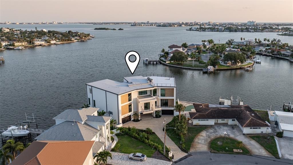 En Venta: $8,100,000 (5 camas, 5 baños, 7164 Pies cuadrados)