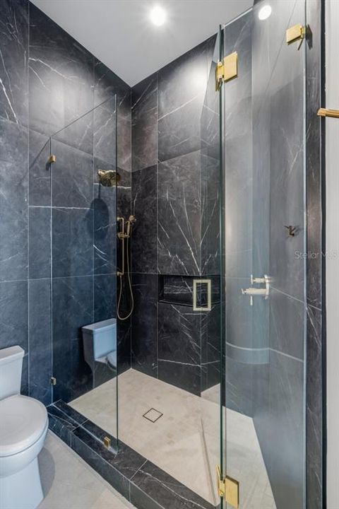 En Venta: $8,100,000 (5 camas, 5 baños, 7164 Pies cuadrados)