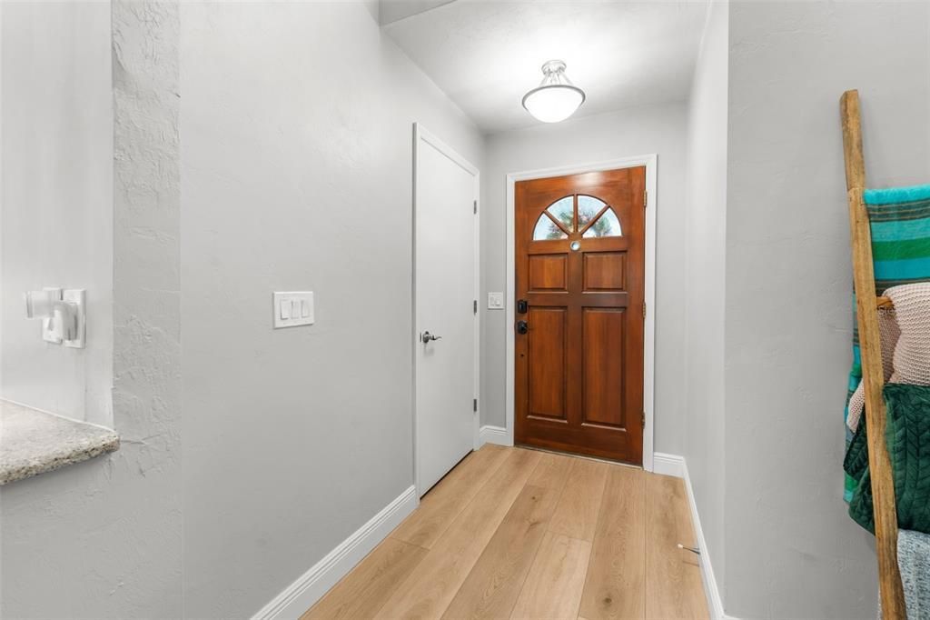 For Sale: $357,000 (3 beds, 2 baths, 1492 Square Feet)