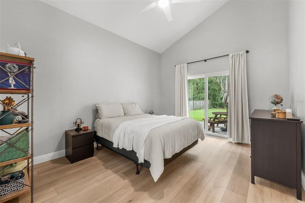 For Sale: $357,000 (3 beds, 2 baths, 1492 Square Feet)