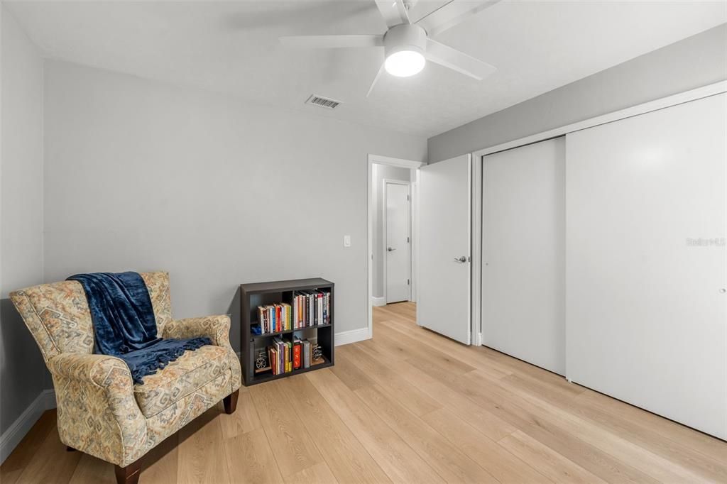 For Sale: $357,000 (3 beds, 2 baths, 1492 Square Feet)