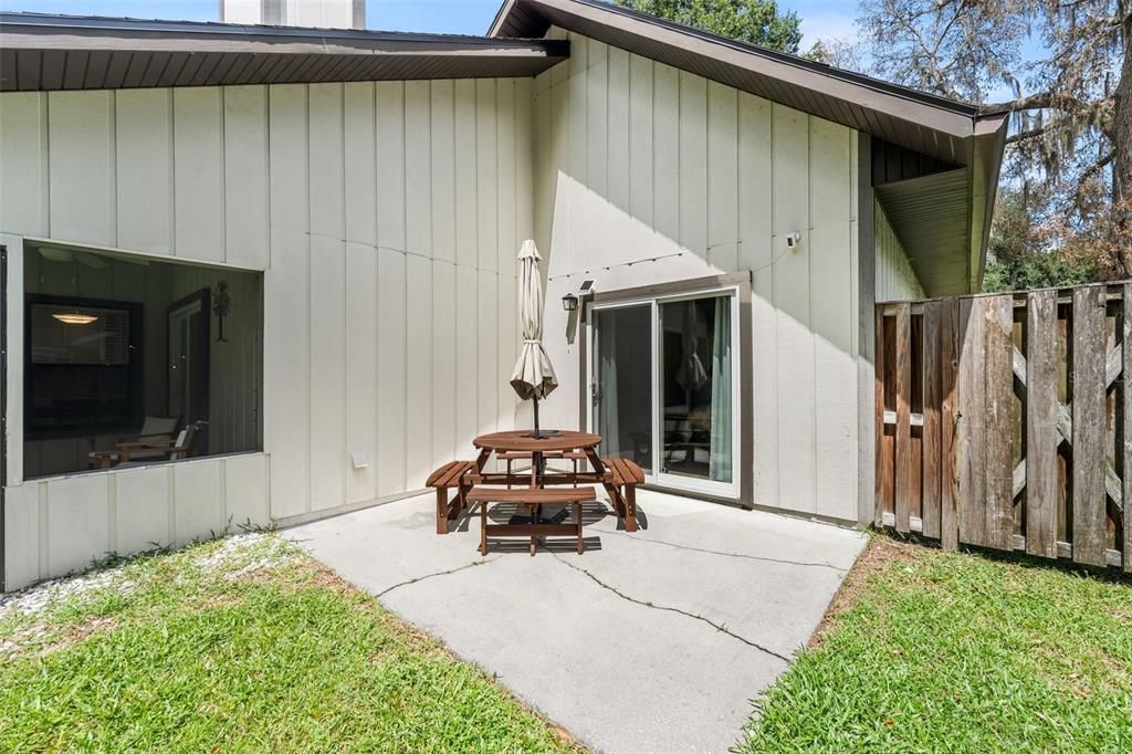 For Sale: $357,000 (3 beds, 2 baths, 1492 Square Feet)