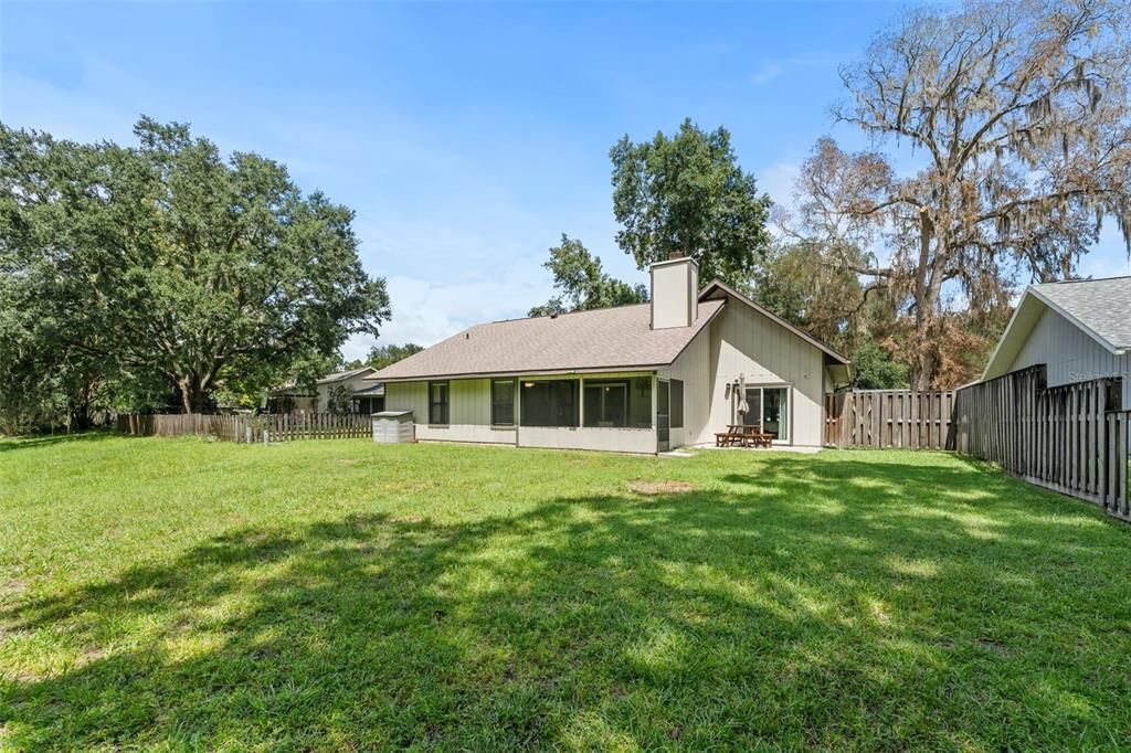 For Sale: $357,000 (3 beds, 2 baths, 1492 Square Feet)
